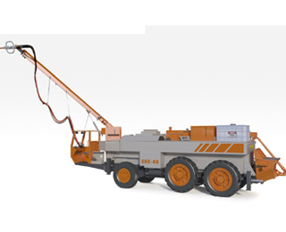 Concrete spraying machine