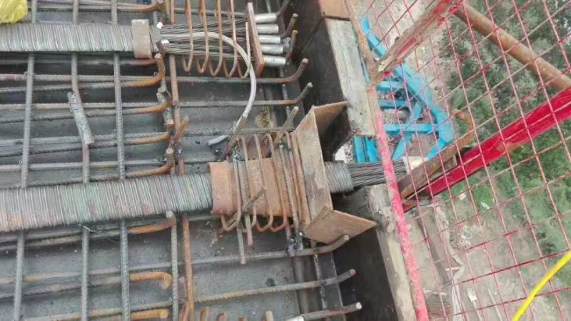 Bridge deck prestress
