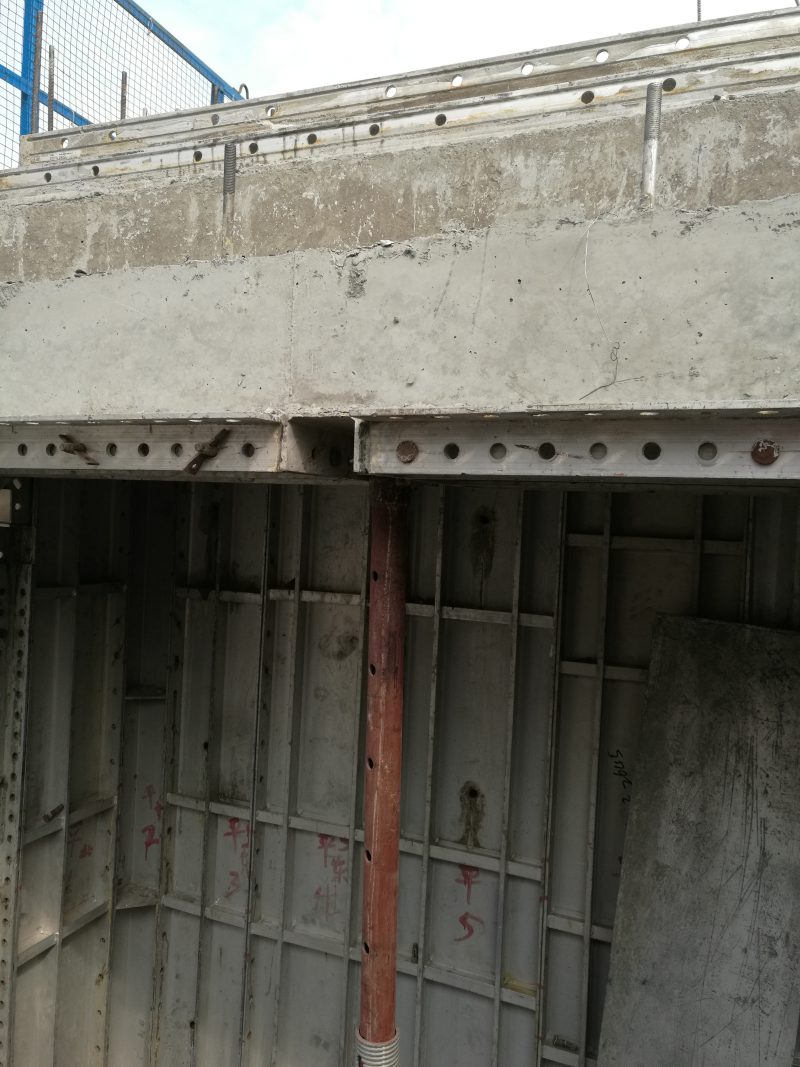 Assembled aluminum mold installation process